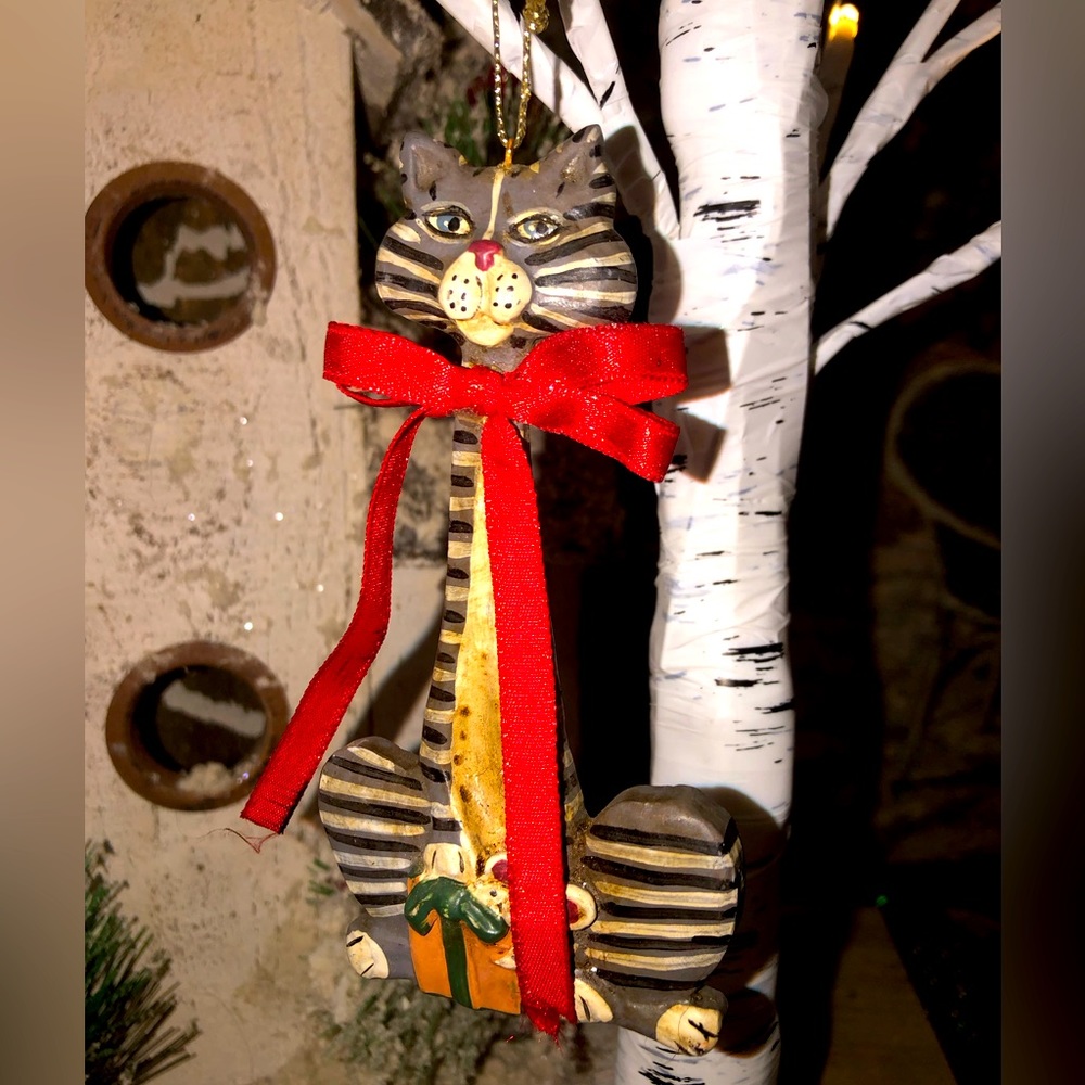Vtg Kurt Adler Grey Black Striped Cat w Mouse Gift Box Christmas Ornament